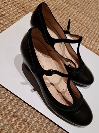 Zapatos de piel negra tacón T.38