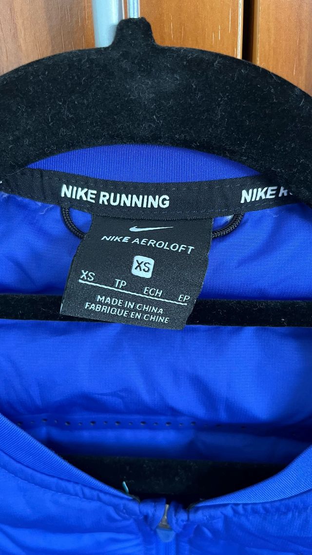 Chaleco running Nike mujer azul