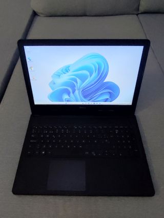 Portátil Dell i5 - 8 Gb RAM - 256 SSD - W11 Pro