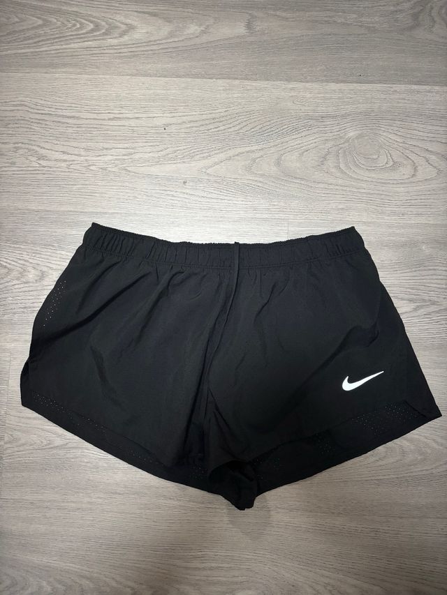 Pantalón corto Nike running negro