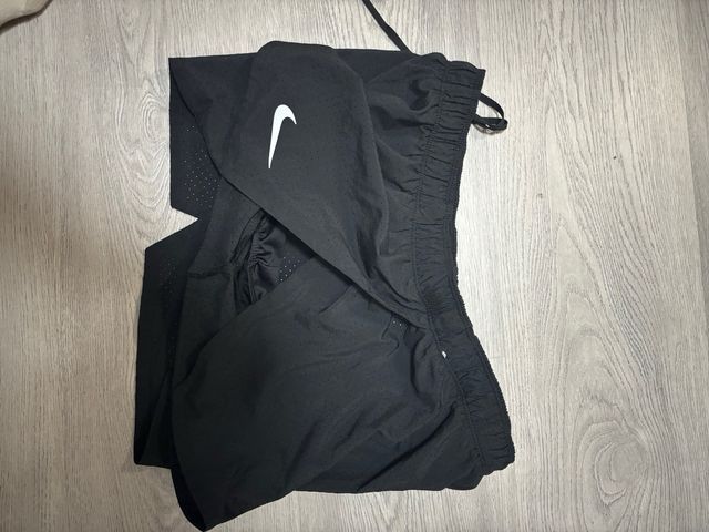 Pantalón corto Nike running negro