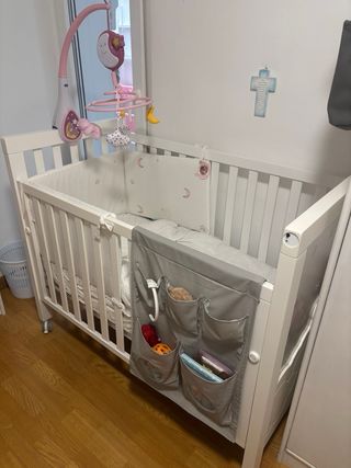 Cuna y colchón NUEVOS
