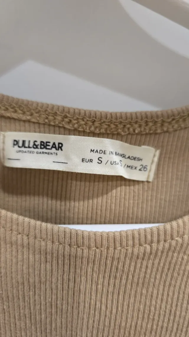Top Pull&Bear sin mangas beige