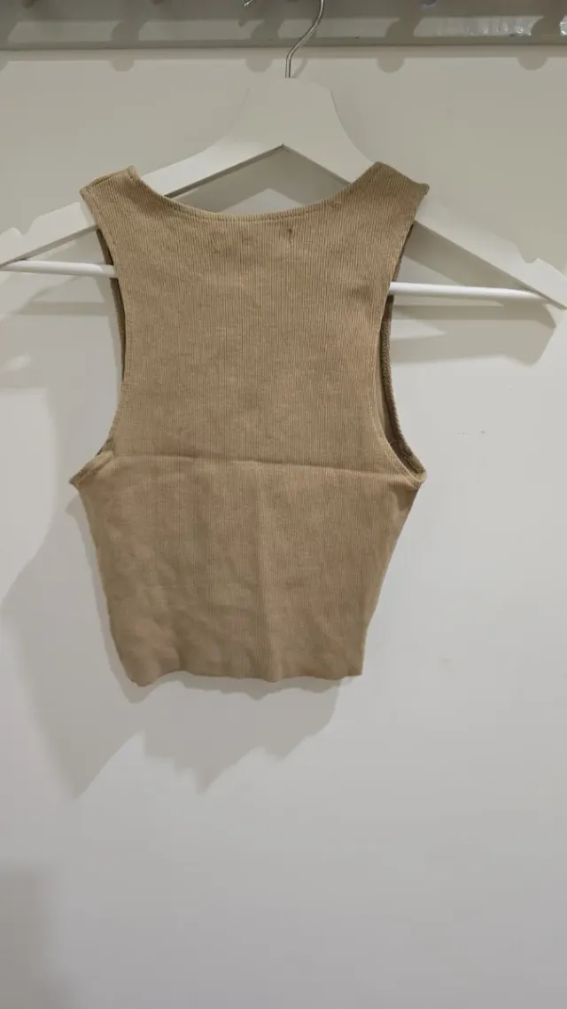 Top Pull&Bear sin mangas beige