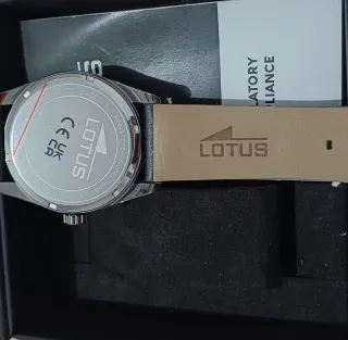 Reloj Lotus Esfera Verde y Plata