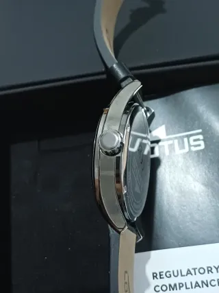 Reloj Lotus Esfera Verde y Plata