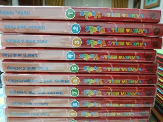 Colección   24 libros Hello Hoobs con DVD y CD-ROM