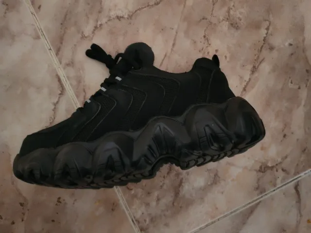 Zapatos Rona Seguridad Negros punta de hierro