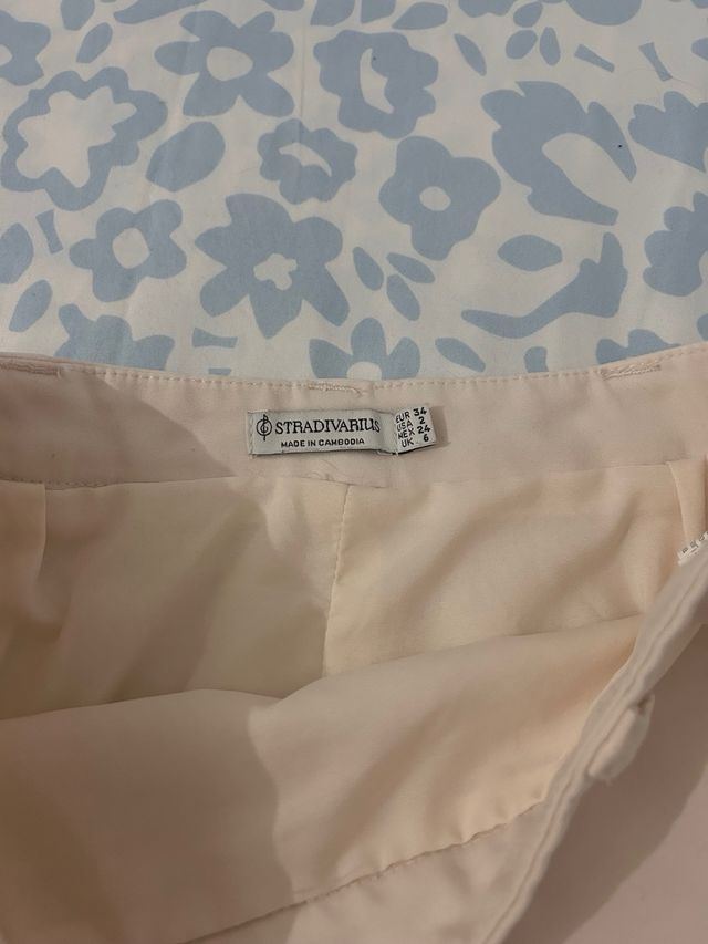 Minifalda de Stradivarius