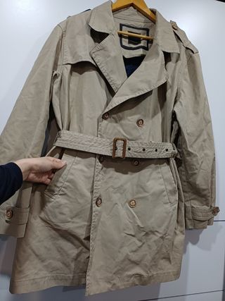 Gabardina Beige Clásica