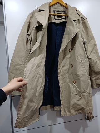 Gabardina Beige Clásica