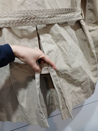 Gabardina Beige Clásica