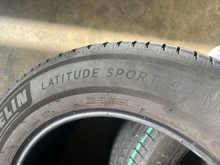 235/60/18 Michelin Latitude Sport 3