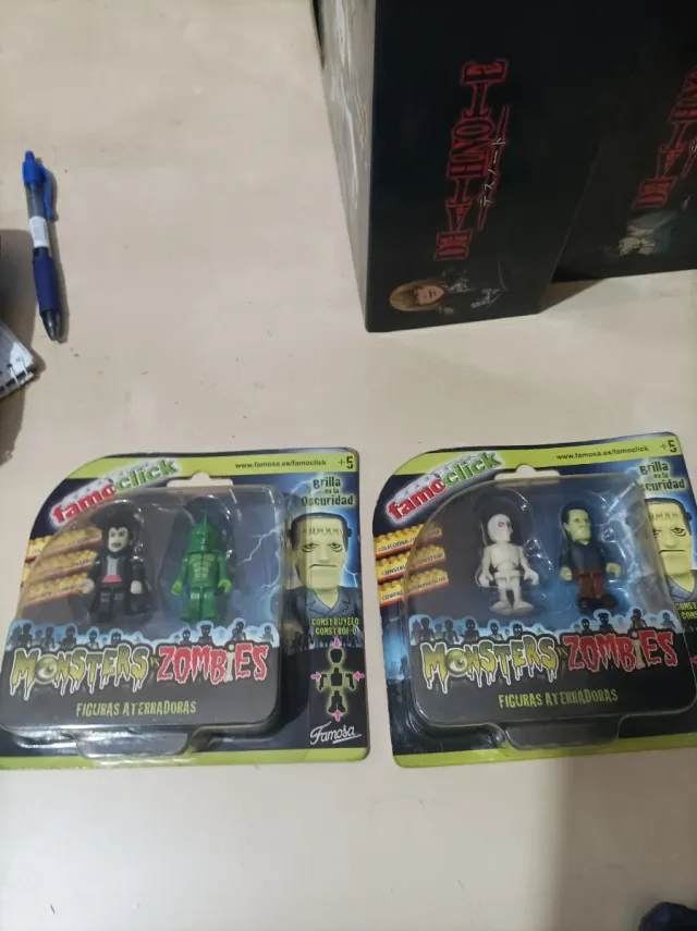 Pack Famoclick Monsters VS Zombies Figure