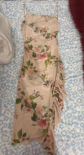 Vestido floral de Zara