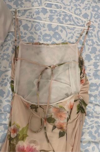 Vestido floral de Zara