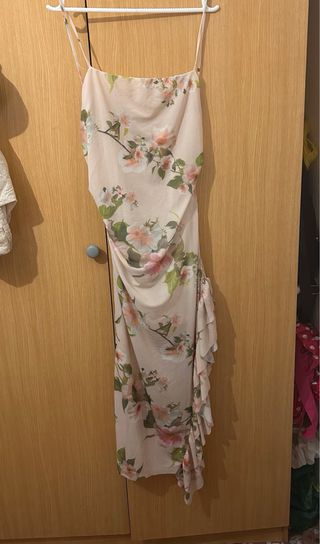 Vestido floral de Zara