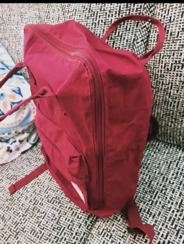 Mochila tela Pull&Bear roja