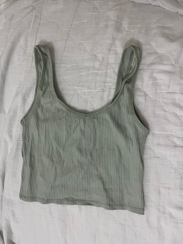 Top tirantes canalé Stradivarius verde