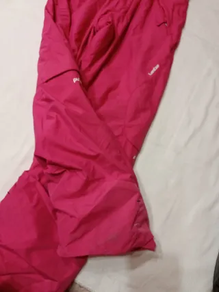 Pantaloni sci fucsia con bretelle