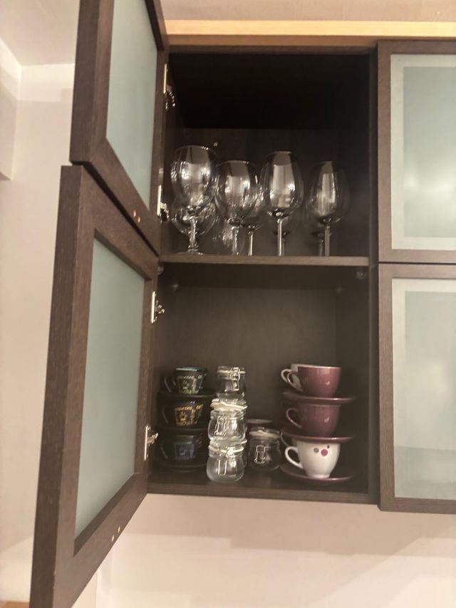 Mueble Salón Madera y Cristal y mesa de salón