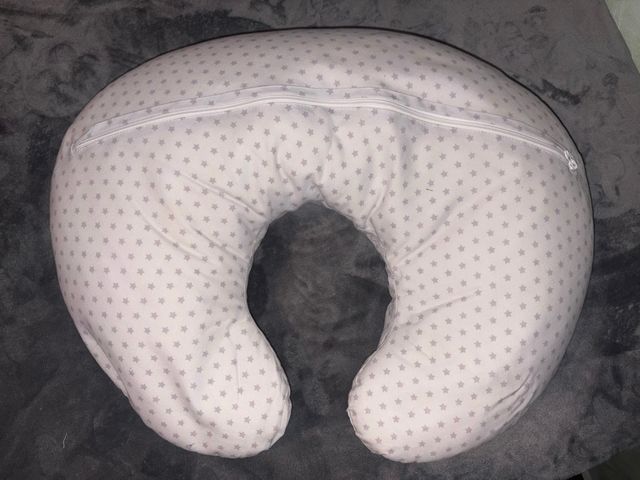 Cojín de lactancia estrellas