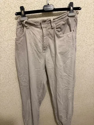Pantalones grises de chándal