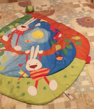Tappetino gioco imbottito per neonato.Chicco