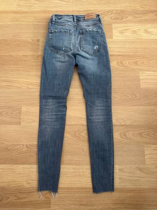 Pantalón vaquero pitillo