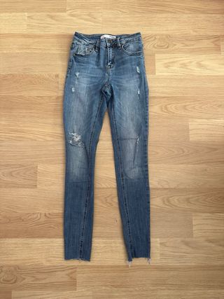 Pantalón vaquero pitillo