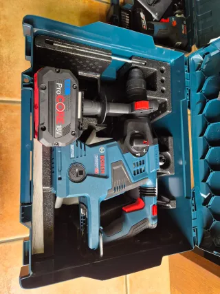 Taladro Percutor Bosch 18V-28 CF