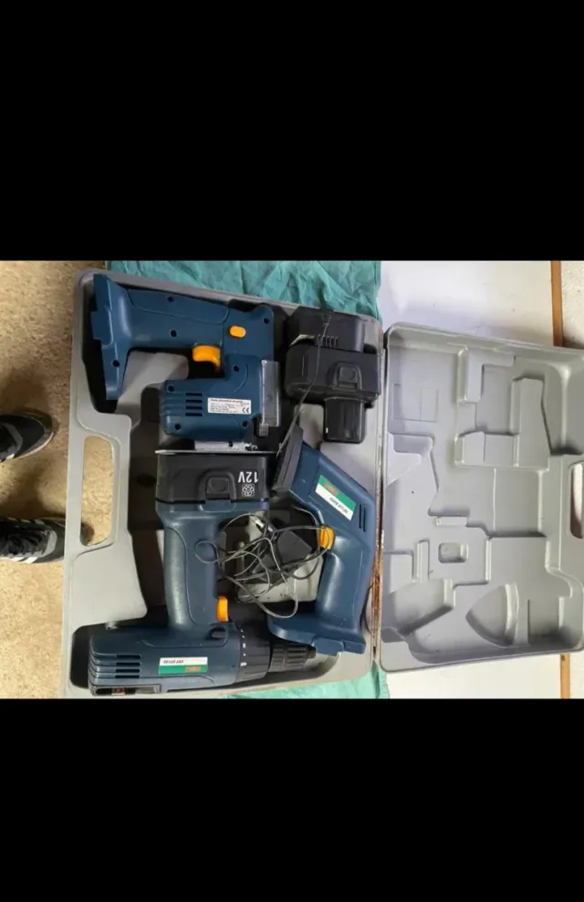 Taladro lijadora y sierra eléctrica 12V