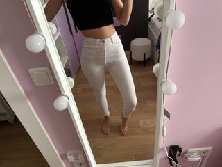 Pantalón vaquero pitillo blanco Stradivarius