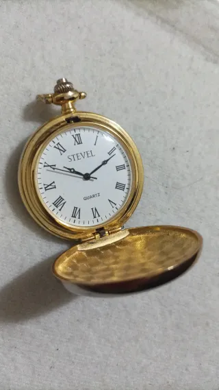 Lote Reloj de bolsillo con diseño de ciervo y dora