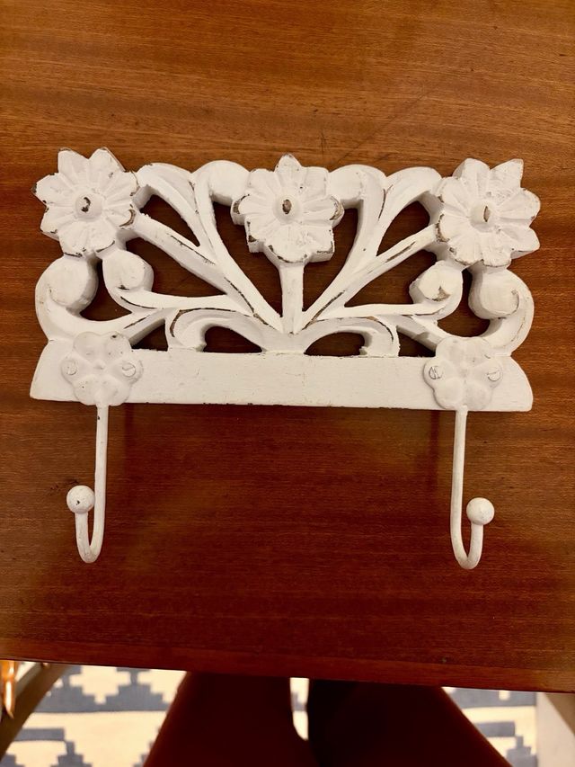 Colgador Doble Madera Blanco Floral Rústico