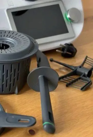 Thermomix TM6 con accesorios originales