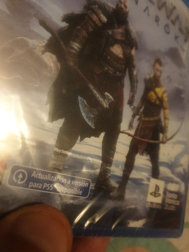 God of War y Ragnarök PS4 precintado