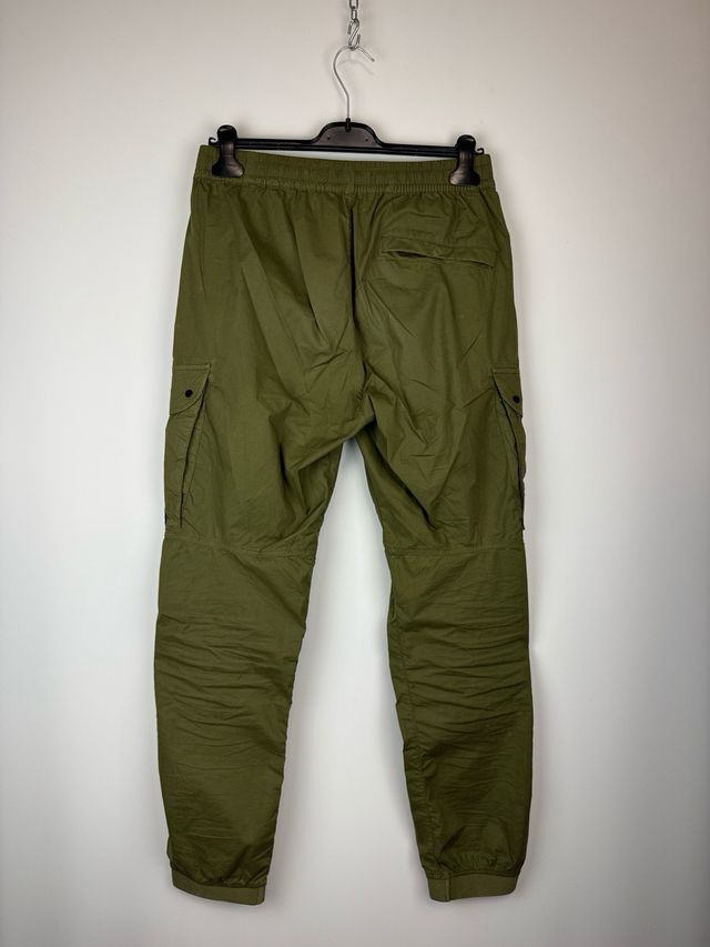 Pantaloni cargo verdi Stone Island