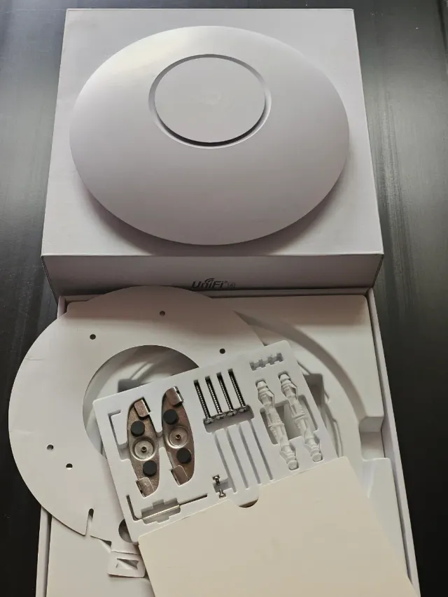 ​2x AP Profesional Ubiquiti UniFi U6-LR Long-Rang