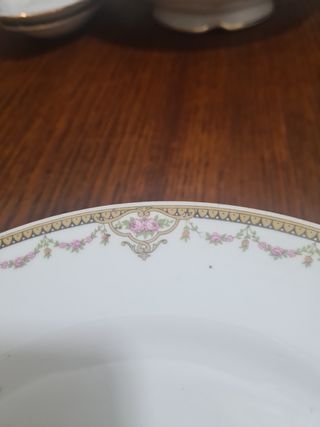 2 Fuentes pequeñas de porcelana Francia