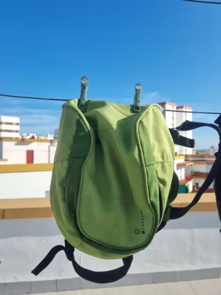 Mochila Arpenaz Verde y Negra