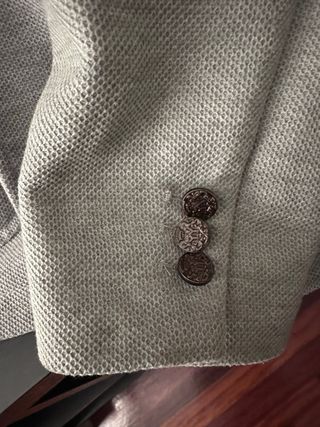 Blazer gris con coderas