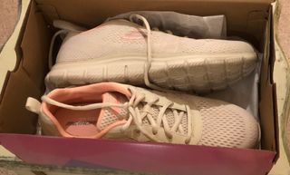 Zapatillas Skechers Memory Foam Blancas