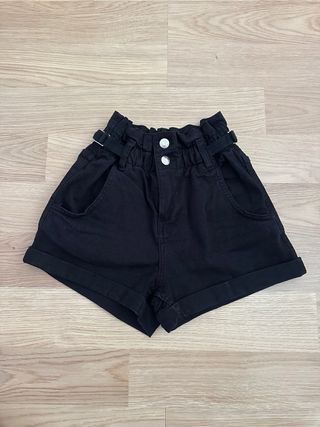 Pantalón corto vaquero negro