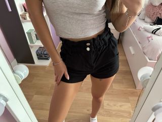 Pantalón corto vaquero negro