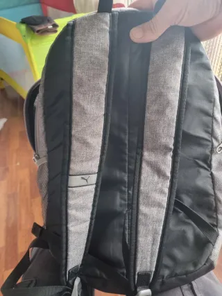 Mochila Puma Gris y Negra