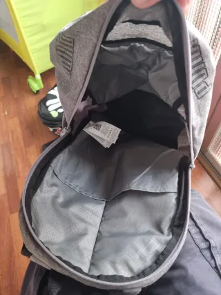 Mochila Puma Gris y Negra