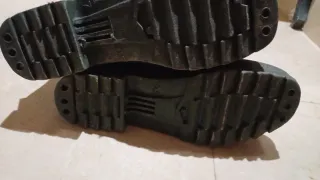 2 Botas pesca Niño, 10'5 y 6½ vta por separado.