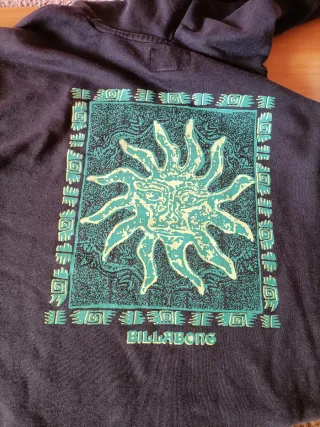 Sudadera Marca Billabong con estampado de sol