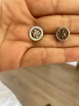 Pendientes Guess Plateados